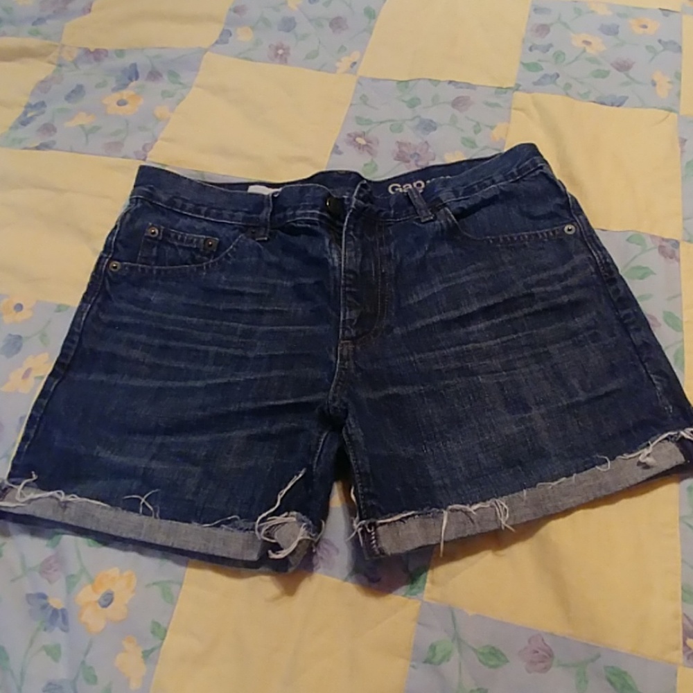 Gap boyfriend shorts